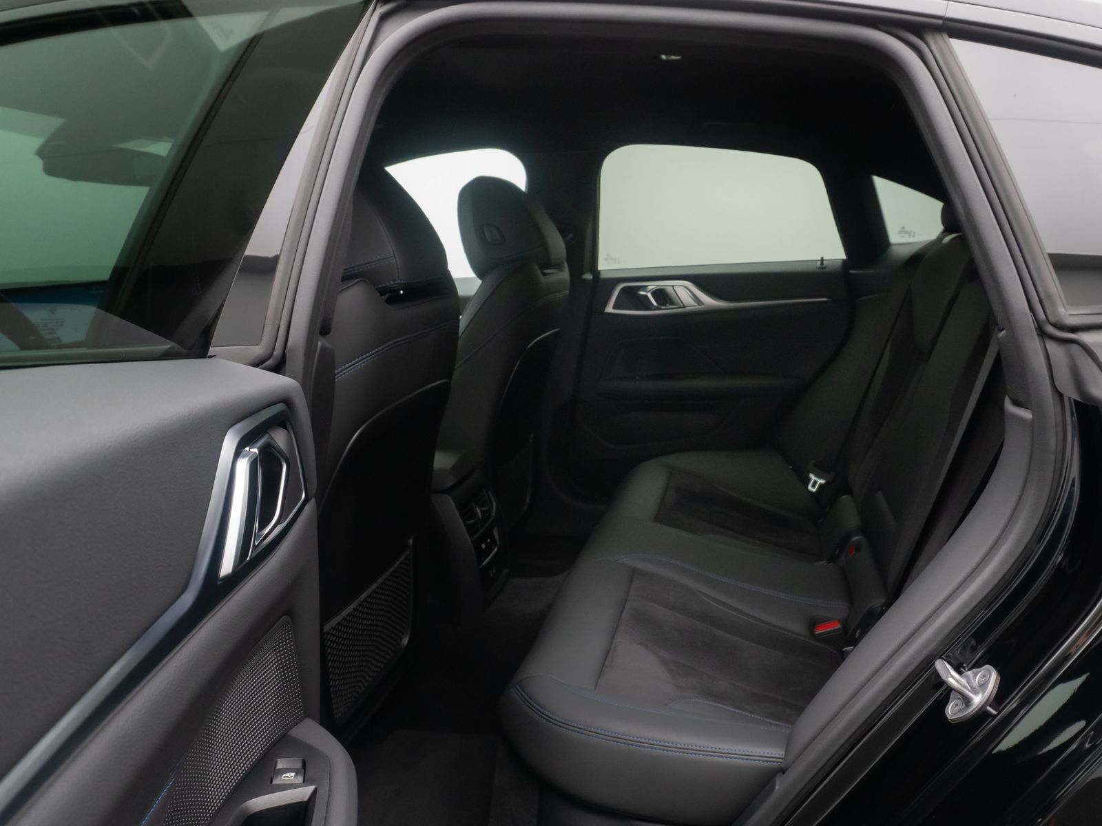 Fahrzeugabbildung BMW 420 Gran Coup&eacute; MSport Kamera DAB AHK HiFi 18Zoll