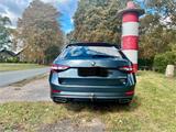 Skoda Superb 2.0 TSI DSG 4x4 Style Combi Style - Skoda Superb mit Benzin-Antrieb: Allradantrieb