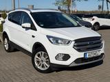 Ford Kuga 1,5 EcoBoost 4x4 134kW Titanium Autom. - Ford Kuga: Titanium X