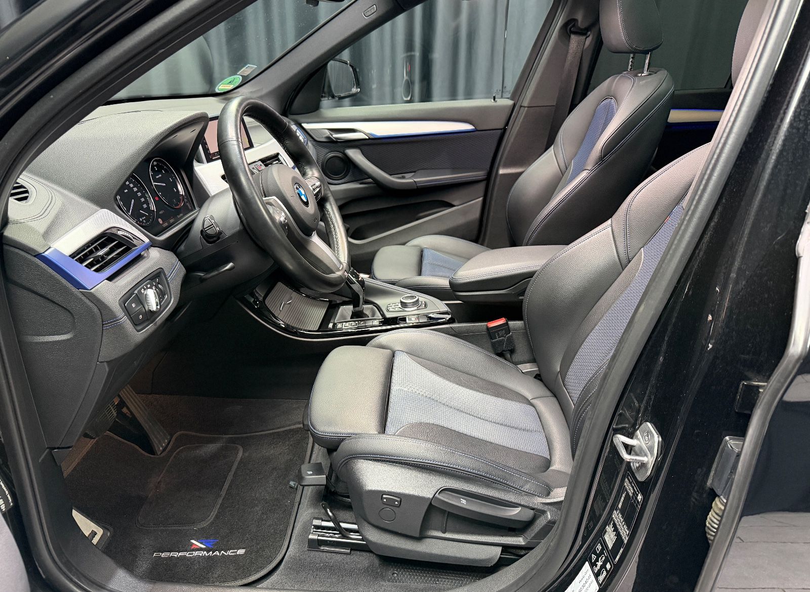 Fahrzeugabbildung BMW X1 xDrive 20d M SPORT|PANORAMA|AUTOMATIK|ACC