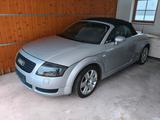 Audi TT Roadster 1.8T Quattro - gebrauchte Audi quattro aus dem Jahr 2000