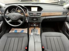 Fahrzeugabbildung Mercedes-Benz E 200 CGI Lim. BlueEfficiency Automatik Tempomat