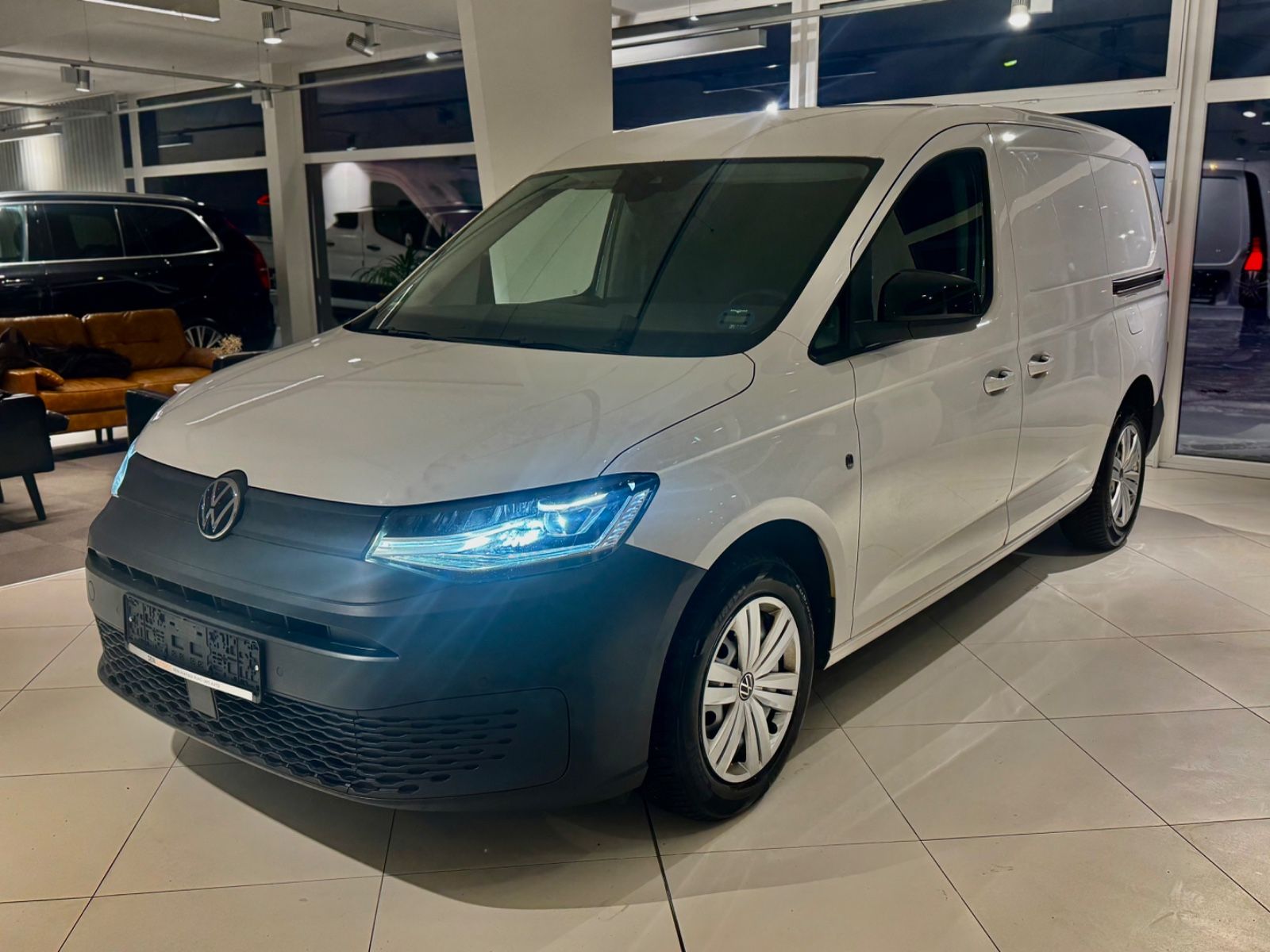 VW Caddy Maxi/Automatik/Navi/Kamera/Xenon/1.Hand