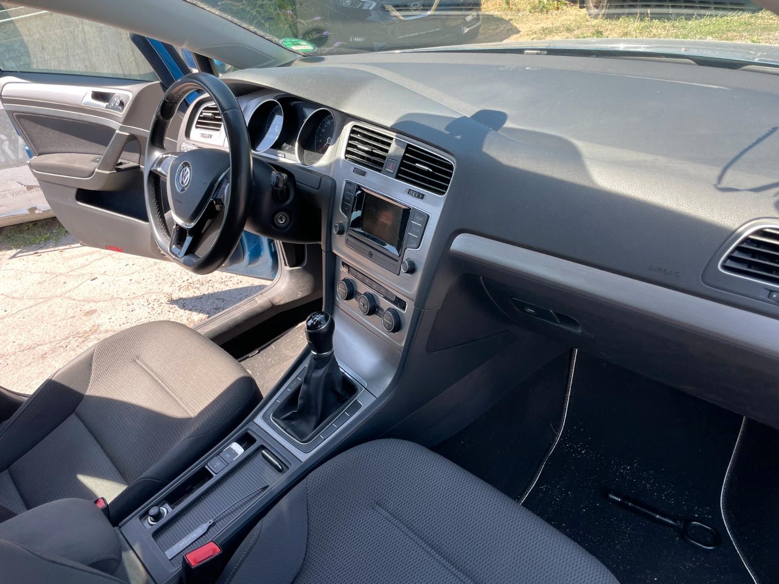 Volkswagen Golf 2015 — photo 18