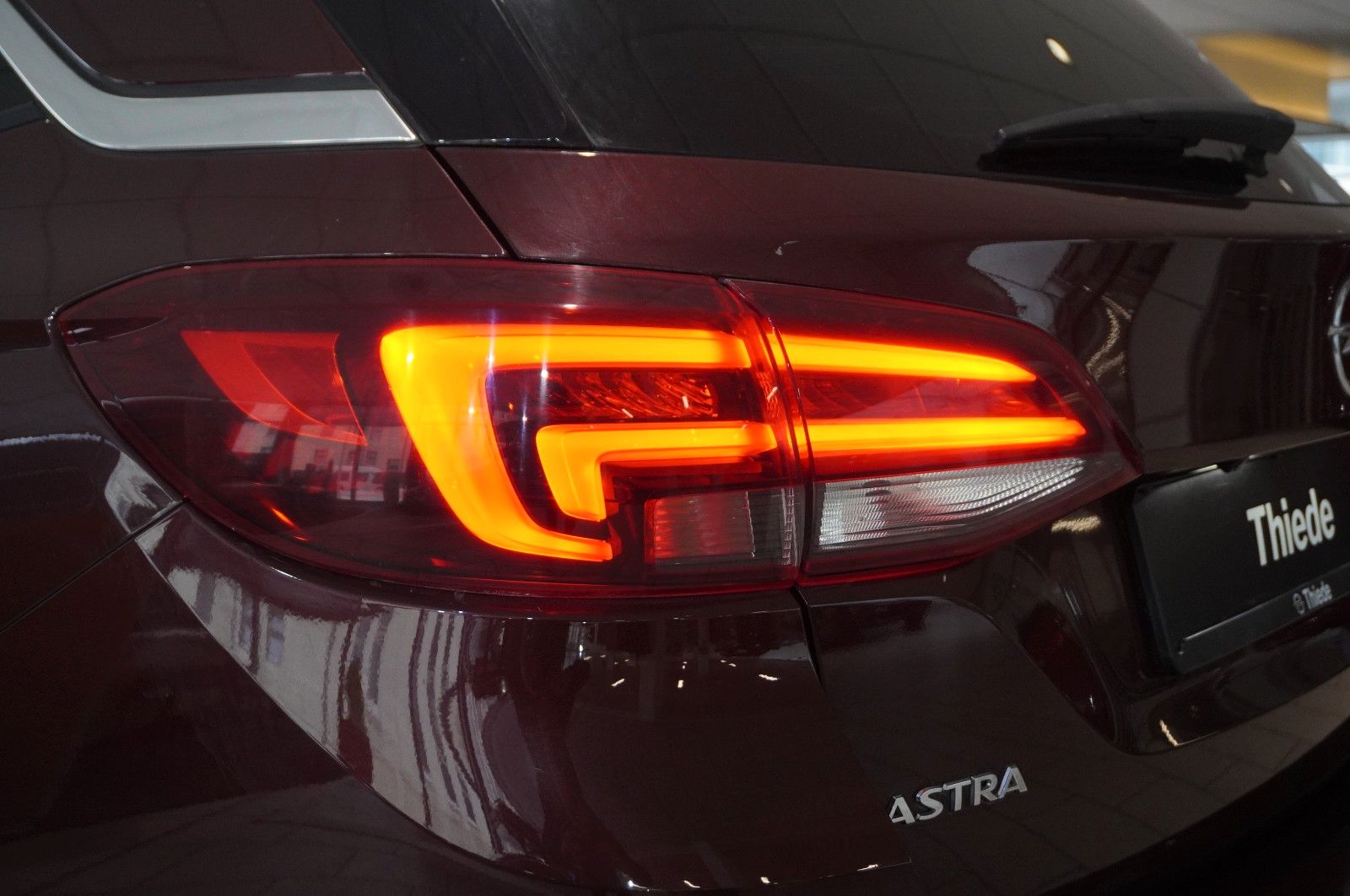 Fahrzeugabbildung Opel Astra K ST 1.4T DYNAMIC NAVI/LED/KAMERA/SPORT/SH