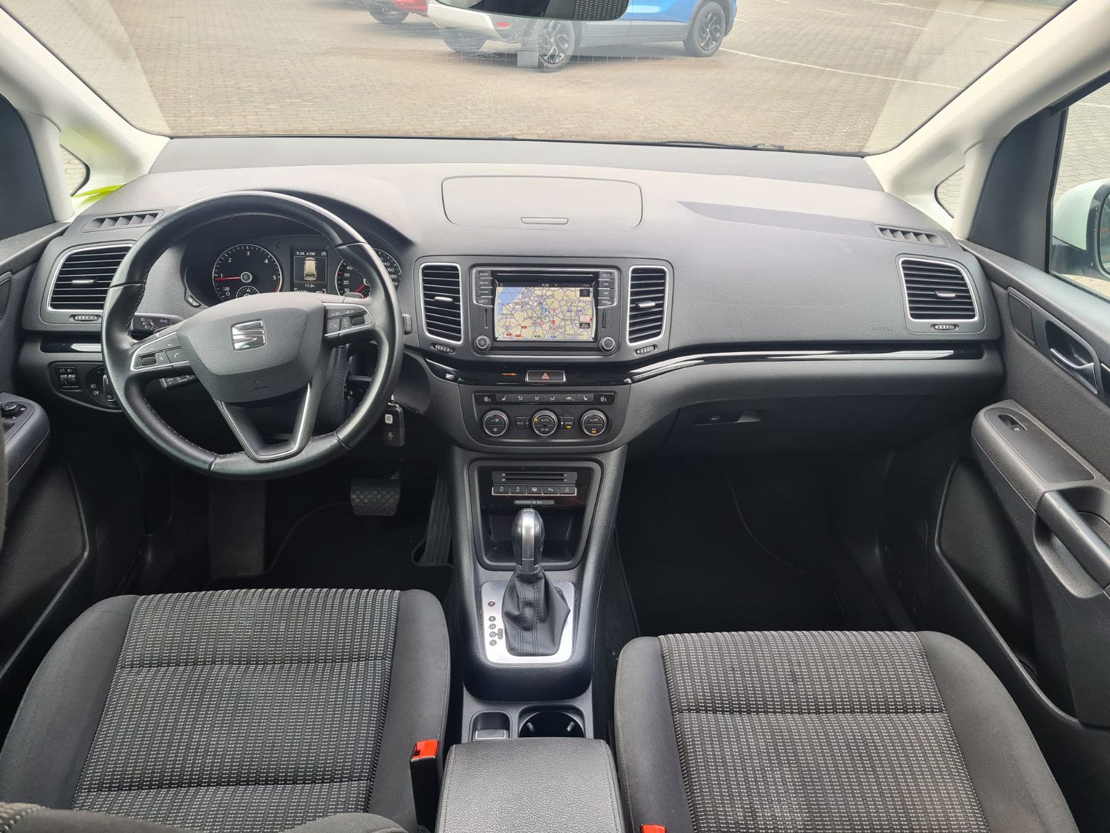 Fahrzeugabbildung SEAT Alhambra Style / NAVI / KAMERA / MWST