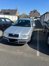 Skoda Octavia Combi 2.0 Elegance  - Skoda Octavia aus 2002