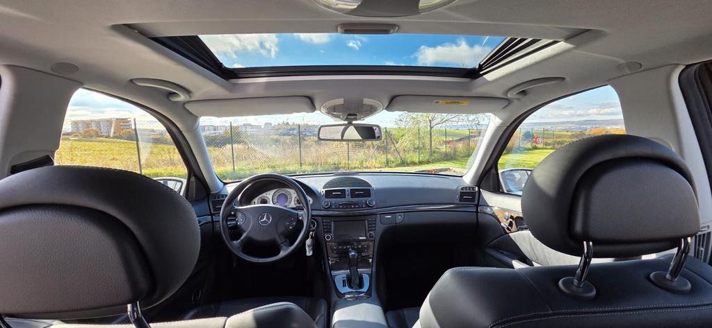 Mercedes-Benz E 55 AMG