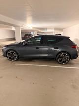 Cupra Leon 1.4 e-HYBRID 180kW DSG 19 Zoll Allwetter. - Cupra Leon von privat
