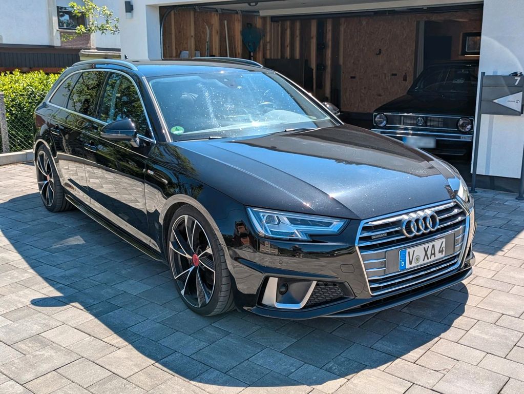 Image of Audi A4