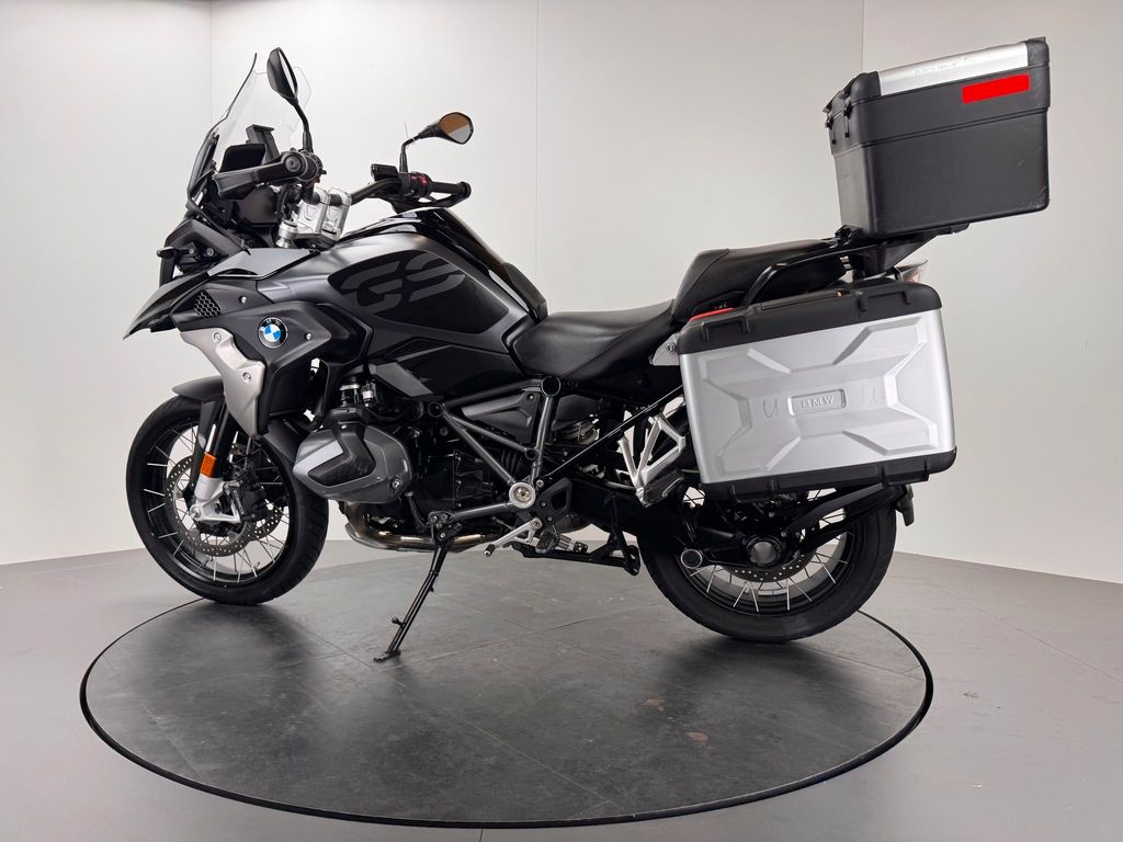 Fahrzeugabbildung BMW R1250 GS TRIPLE BLACK *4 PAKETE *VARIOKOFFER