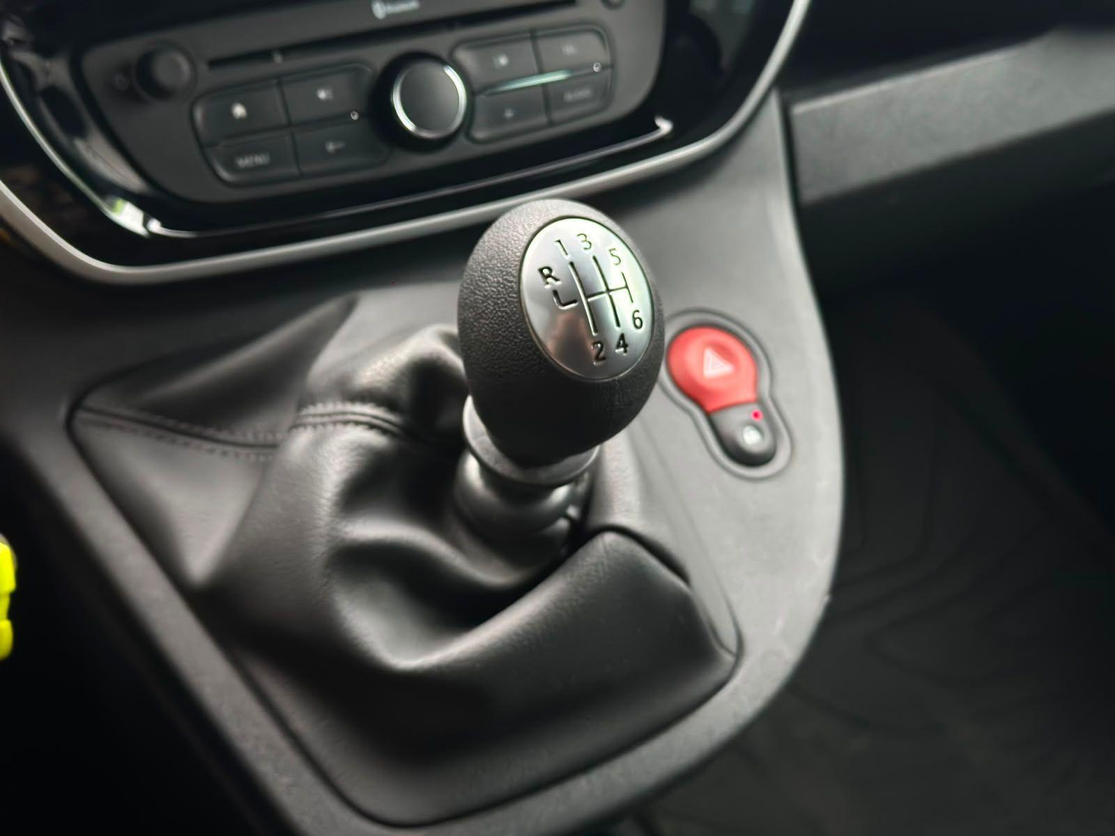 Renault Kangoo 1.2TCE ENERGY INTENS AHK#CAM#SHZ#NAV#1.HA