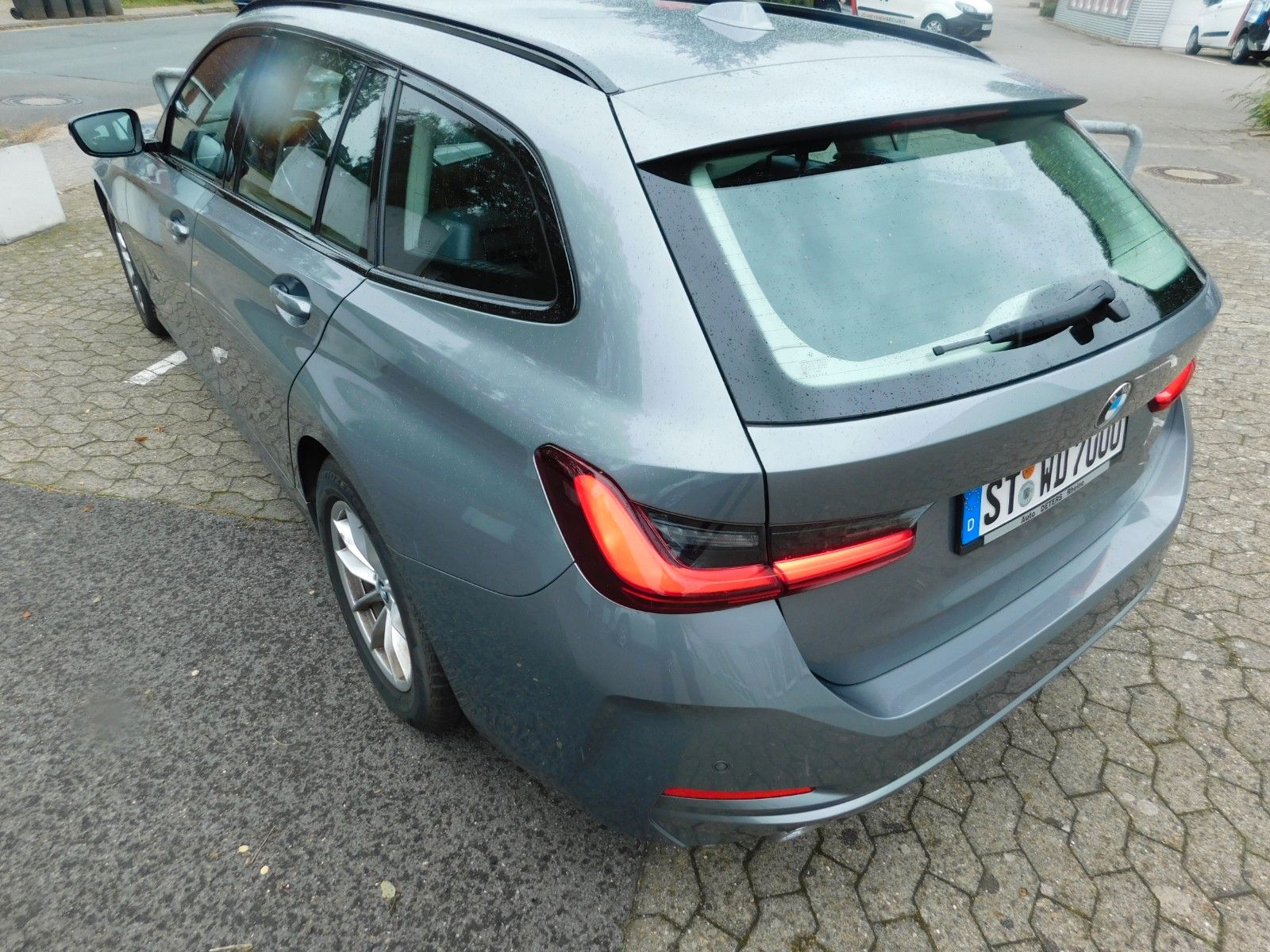 BMW 318d Touring+Navigation+PDC+Automatik+DAB+ foto 6