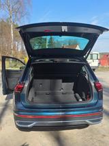 Volkswagen Tiguan 1.5 TSI OPF DSG Elegance  - Gebrauchtwagen in Polen