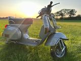 Vespa P200e - Vespa Motorräder in Lübeck