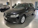 Volkswagen Tiguan Comfortline 4Motion 2.0TDI DSG LED,AHK,8- - Volkswagen Tiguan Comfortline mit Diesel-Antrieb