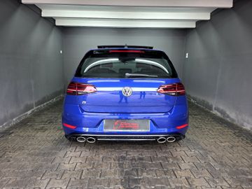 Volkswagen Golf - 5