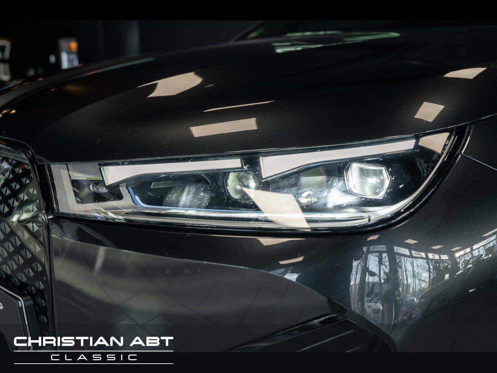 Fahrzeugabbildung BMW iX M60 Head-up * Surround-View * 22 Zoll