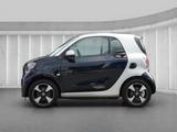 Smart EQ fortwo Pano Navi Bluetooth Kamera Klima LED - Smart Gebrauchtwagen von 2024