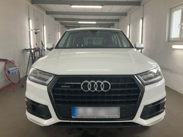 Audi Q7 - 3