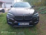 BMW X6 xDrive40d - - mit Diesel-Antrieb: Braun, Sportfahrwerk, Geländewagen