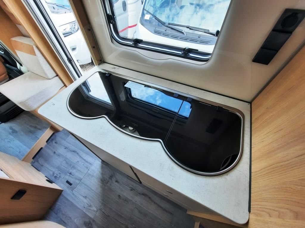 Fahrzeug Übersicht 16 Fahrzeugabbildung LMC Cruiser V 646 G beschädigt/HÄNDLER UND GEWERBE