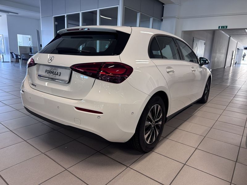 Other Mercedes-Benz Classe A A 180 d Advanced auto imagem 3