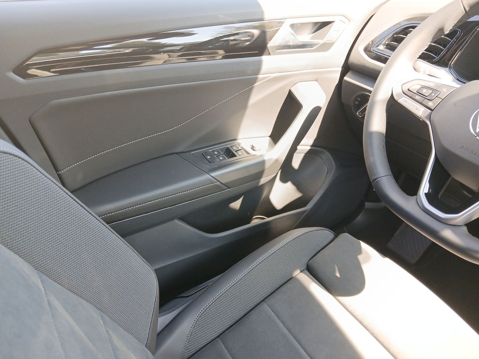 Fahrzeugabbildung Volkswagen T-Roc Style 2.0 l TDI SCR 4MOTION 110 kW 2.0l TD