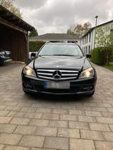 Mercedes-Benz Mercedes C200 T -Modell - Mercedes-Benz C 200 aus 2011 mit Diesel-Antrieb: Kombi