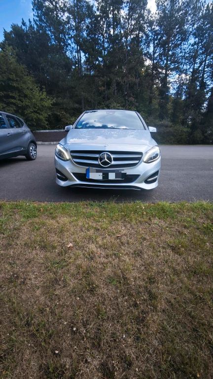 Image of Mercedes-Benz B 200