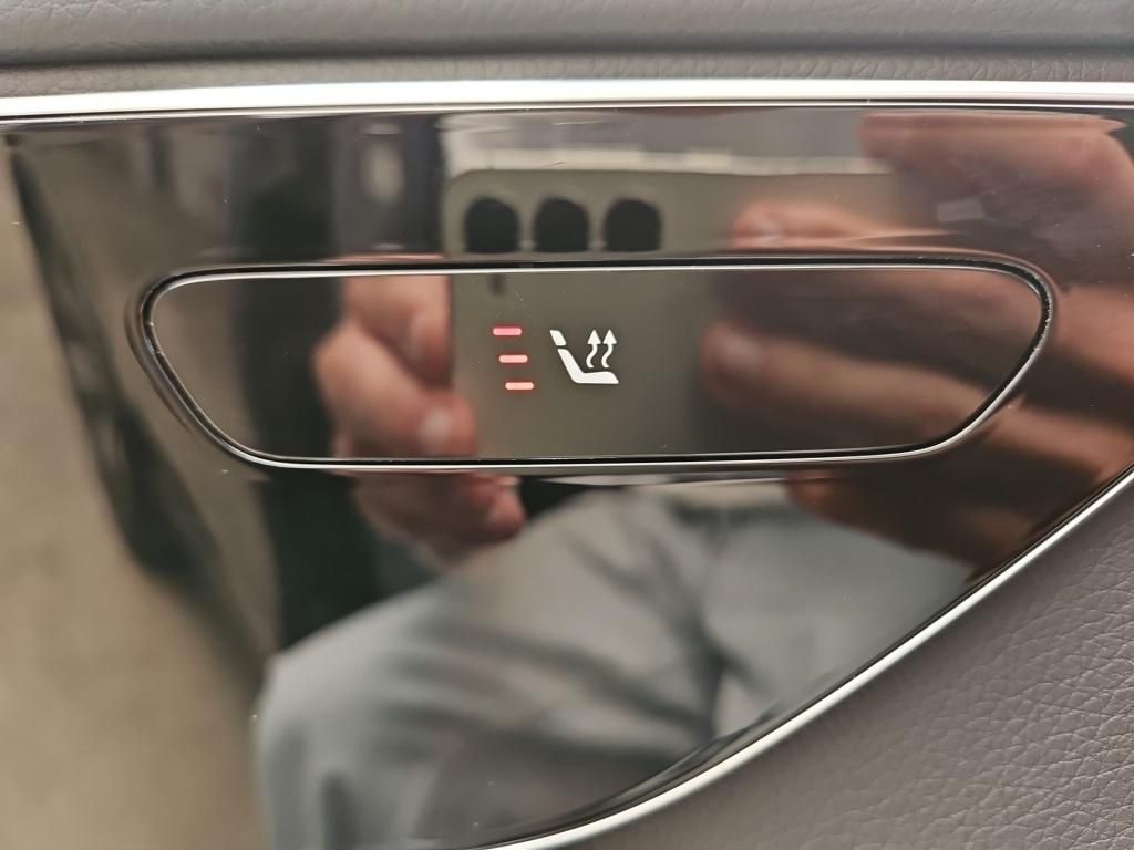 Fahrzeugabbildung Mercedes-Benz C 200 Avantg. Navi LED SHZ Ambie. SpurH Sport