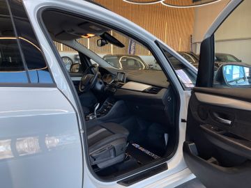 BMW 216 Gran Tourer *LED*NAVI*TEMPOMAT*DAB*PDC*AHK*