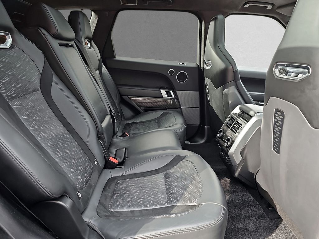 Land Rover Range Rover Sport P575 SVR
