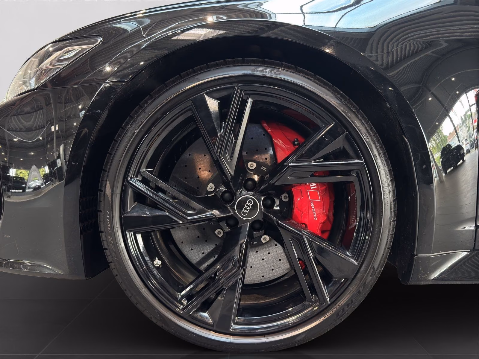 Audi RS6 Avant TFSI Q AHK PANO HD-MATRIX BuO KERAMIK