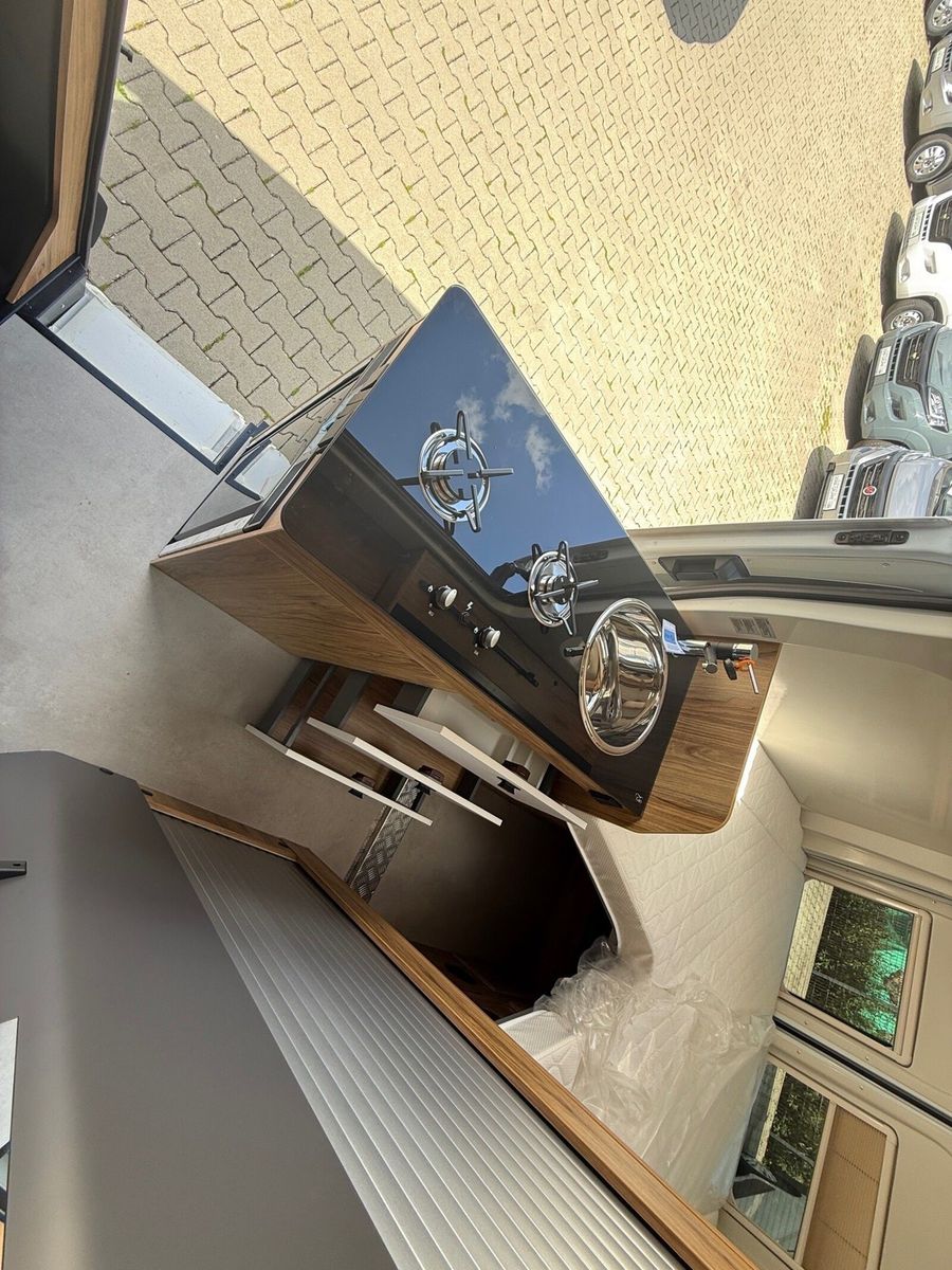 Fahrzeugabbildung Karmann Dexter 4x4 DE 570 AW Allrad 4x4, Rückfahrkamera