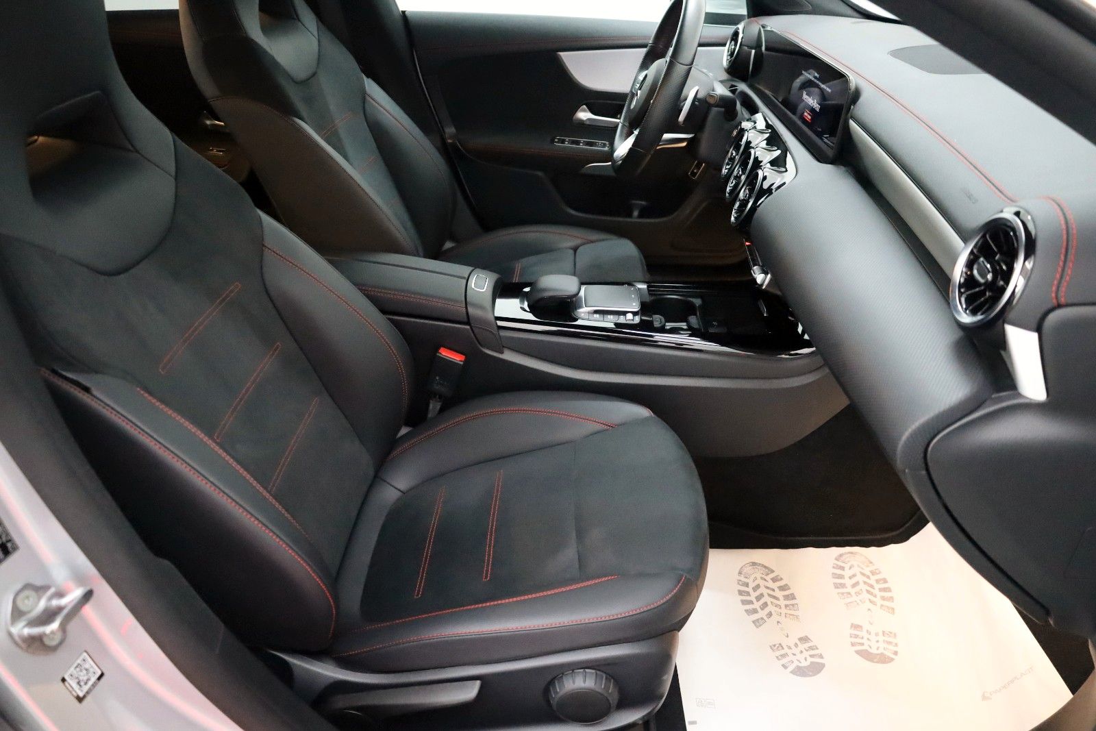Fahrzeugabbildung Mercedes-Benz CLA 250e AMG Line Coupé Line T.Leder,Navi,LED,SH
