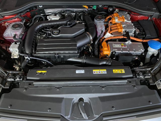 Superb IV Combi L&K 1.5 TSI iV DSG NAVI+MATRIX