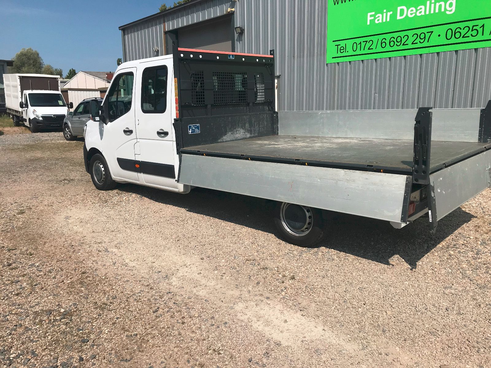 Fahrzeugabbildung Renault Master III DoKa ,L3H1,3-SEITENKIPPER