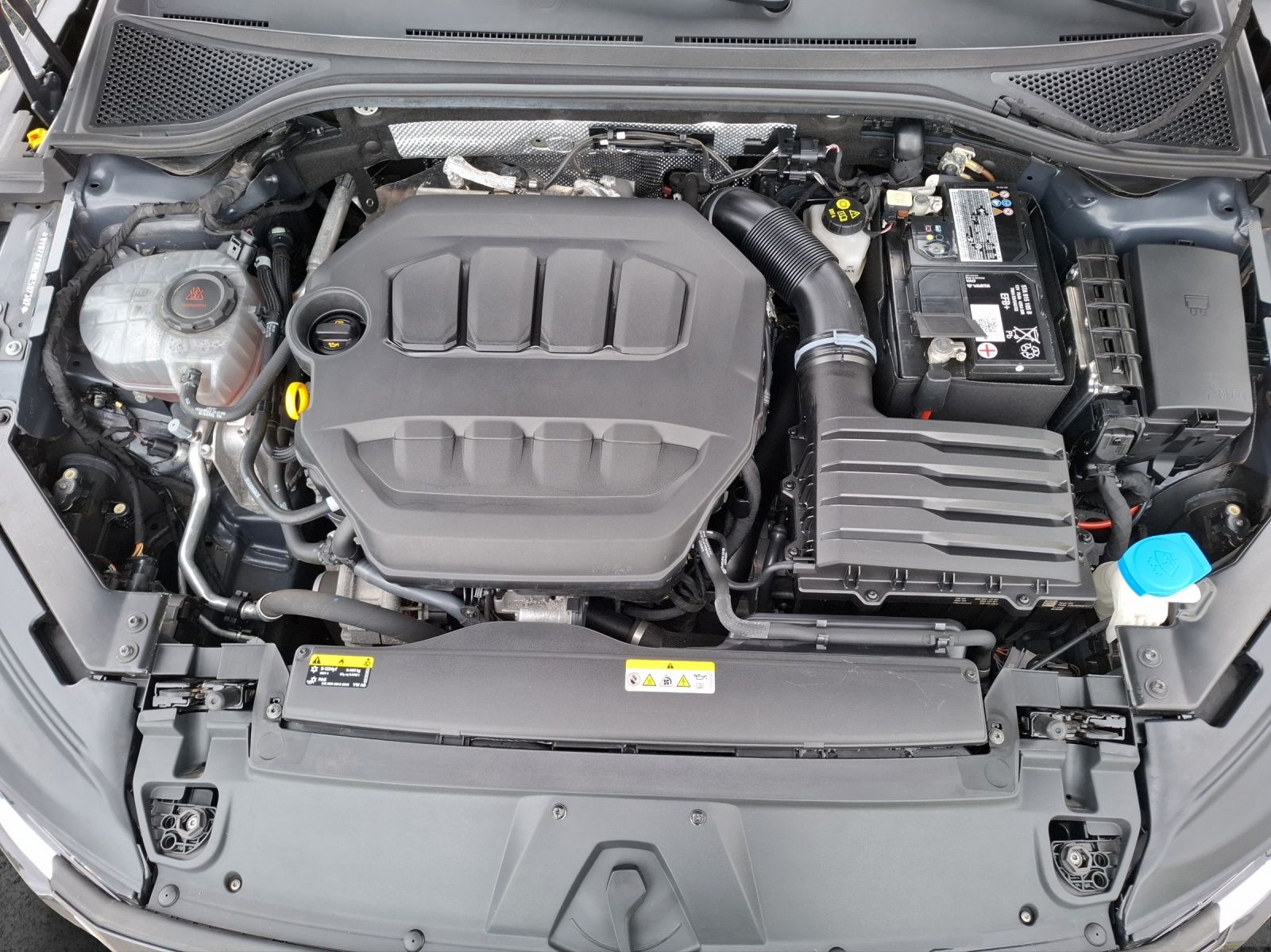 Fahrzeugabbildung Volkswagen Arteon SB TSI R-Line DSG Navi AID Pano ACC RFK S