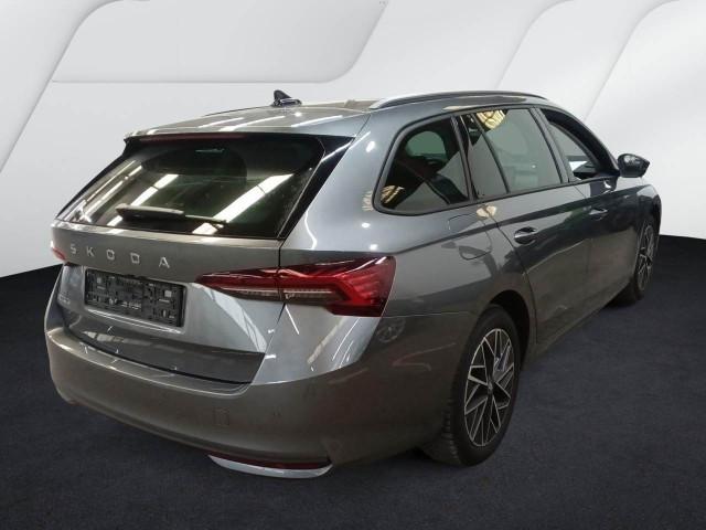 Skoda Octavia 2.0TDI DSG Tour Navi LED Pano Standheizu
