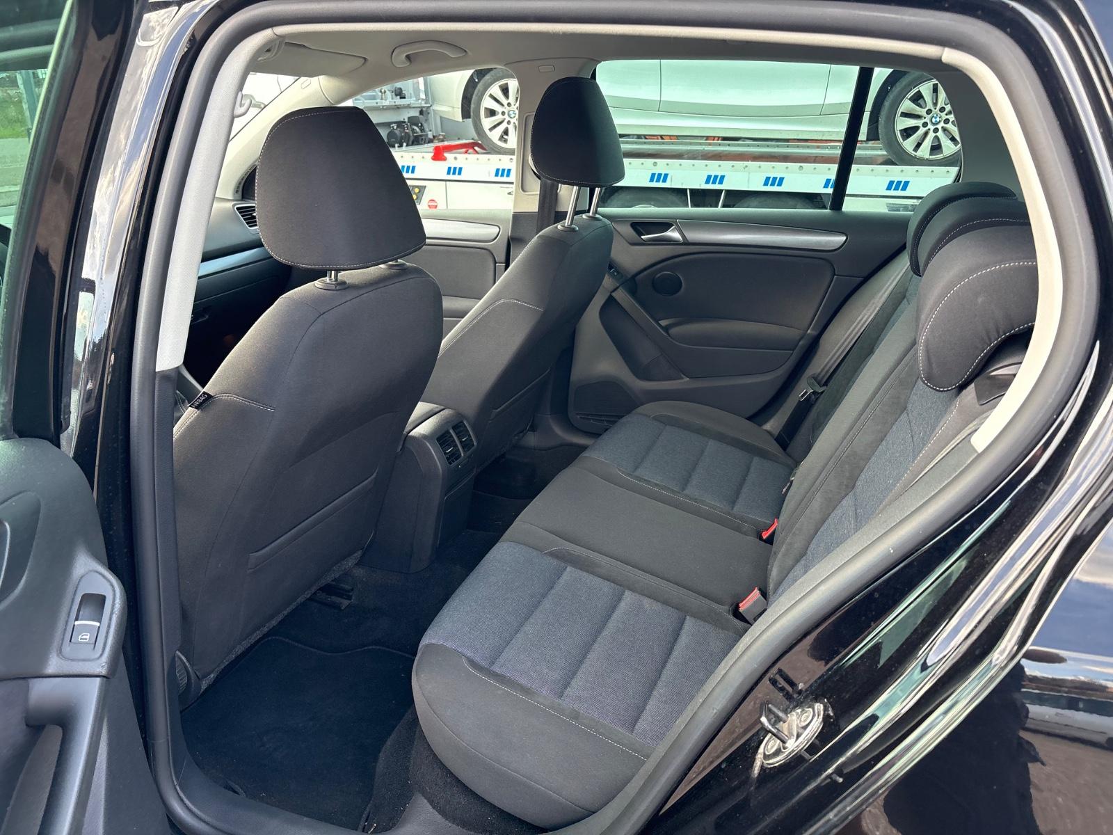 Volkswagen Golf 2011 — photo 19
