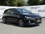 Hyundai i30 1.6 CRDi Premium *ACC*SITZBELÜF* AHK*KEYLES - Hyundai i30 mit Diesel-Antrieb: 1.6