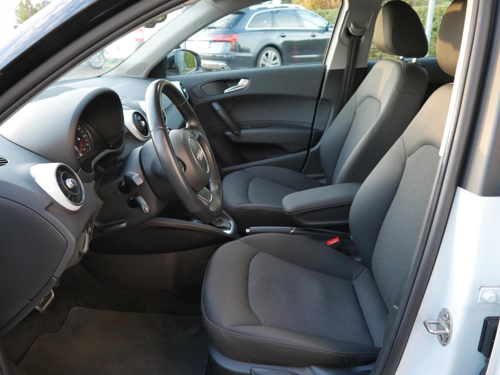 Audi A1 Sportback 1.4 TFSI S-tronic S-Line Xenon Navi