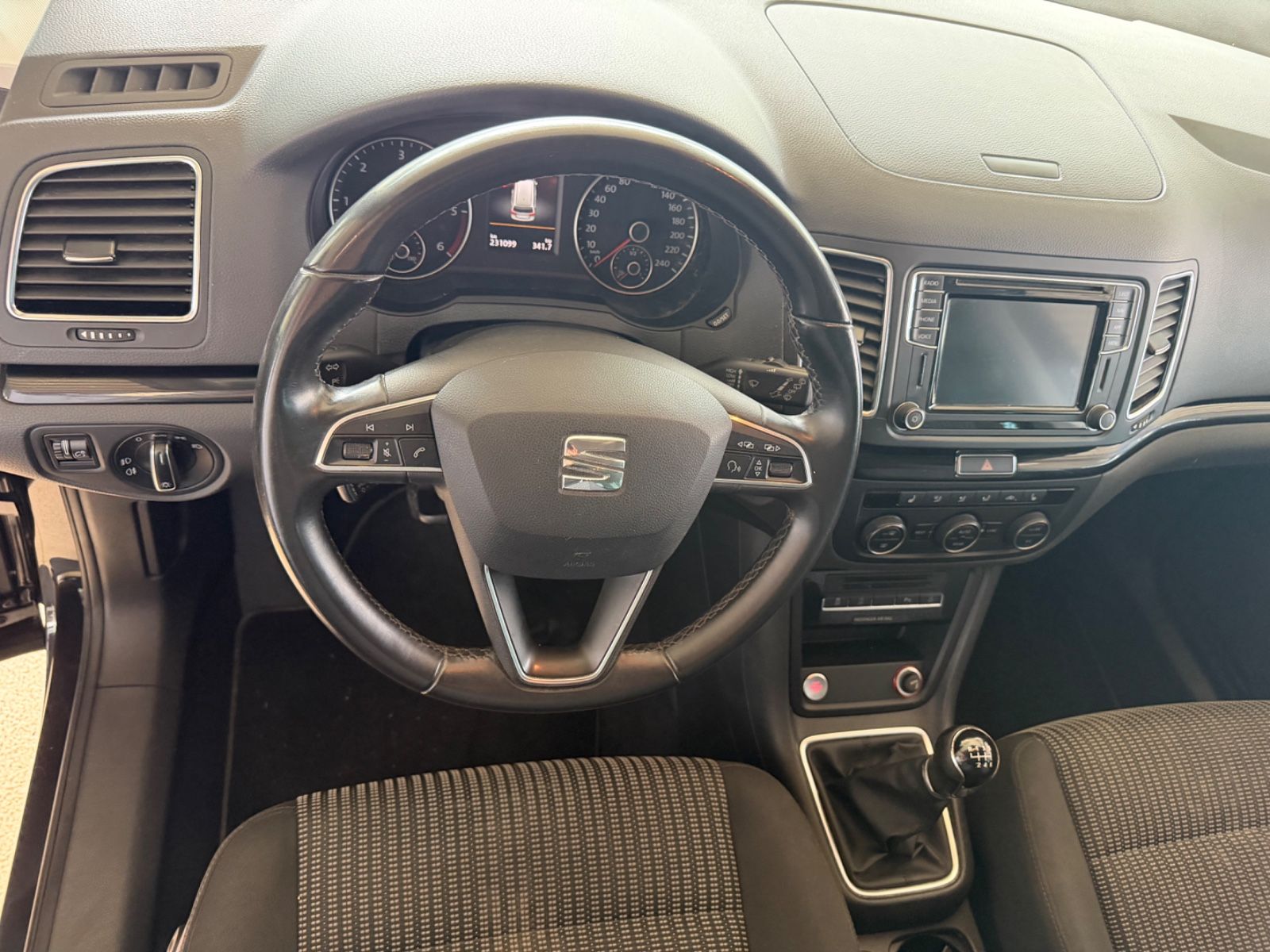 Fahrzeugabbildung SEAT Alhambra Style*7 Sitzer* 1.Hand