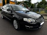Volkswagen Passat 1.8 TSI HIGHLINE 1. HAND -TÜV 05.2026 ALU - Volkswagen Passat mit Benzin-Antrieb: Kombi, 2.8