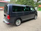 Volkswagen VW T6 Multivan Next Generation  - blaue Volkswagen T6 Multivan