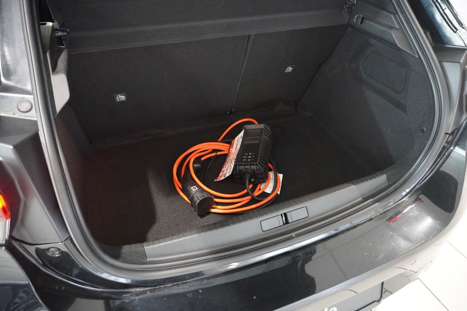 Fahrzeugabbildung Opel Corsa-e F GS SPORT 3-PHASIG NAVI/LED/KAMERA/VIRT