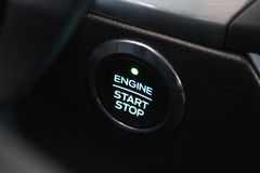 Fahrzeugabbildung Ford Focus  Hybrid Titanium Turnier NAVI Kamera LED