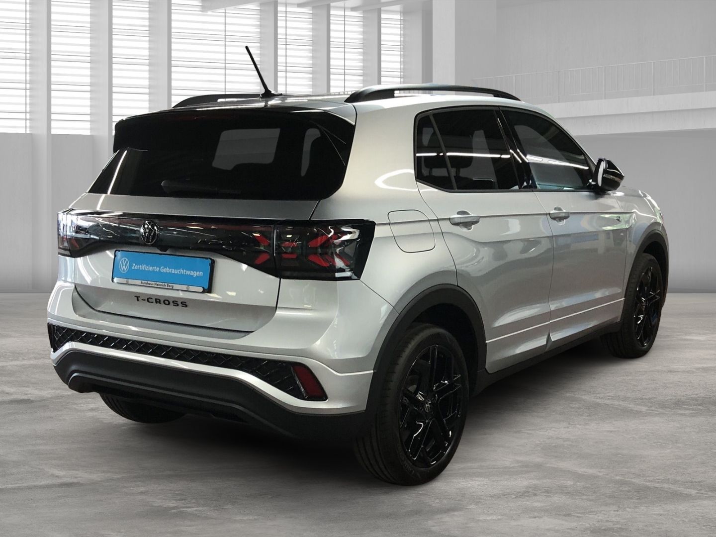 Volkswagen T-Cross R-Line 1.0 TSI DSG Sportpaket AHK-abnehm foto 3