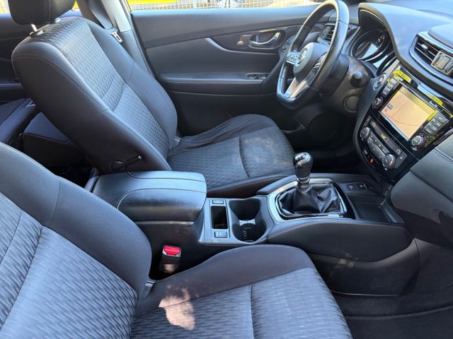Fahrzeugabbildung Nissan X-Trail+AHK+Panorama+Navi+Kamera+PDC+SHZ+